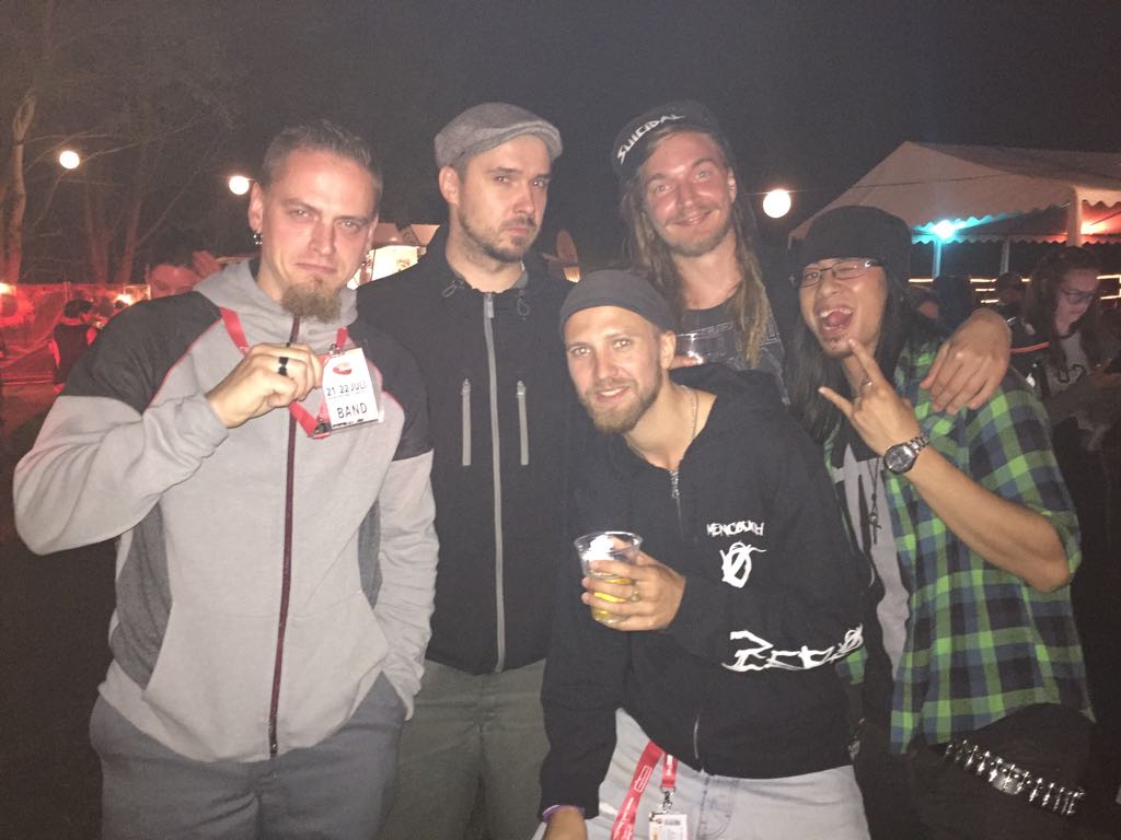 Mencouch's tweet photo. Thank you all for this incredible weekend.
#RockimGrünen Open Air und #BlankitOpenAir 2017. Es war der Hammer mit euch.
#mencouch https://t.co/tAtySauVnD