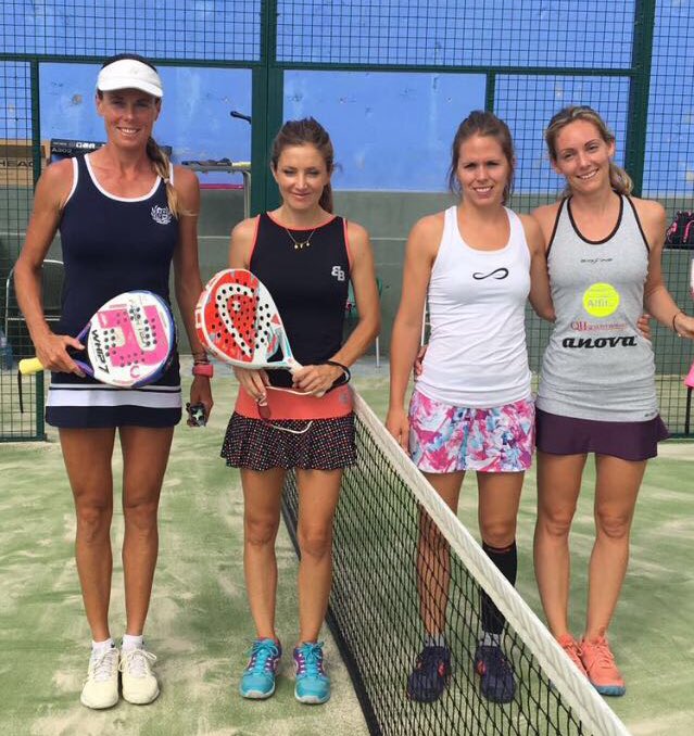 En noies <a href="/ingridvanbo/">Ingrid van Boven</a> #SilviaNavarro s'enduen el títol del #PlataFCP del <a href="/TennisMasnou/">Club Tennis Masnou</a> per 7/6 6/3 davant de <a href="/crisbala88/">Cris Bala</a> <a href="/marieta3010/">Mar Cabrera</a>