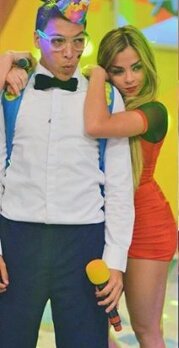 TeamSnoobyx's tweet photo. Por esa amistad que se iniciò hace 5 años,y se a mantenido fuerte hasta ahora  #5añosSnooby ❤❤ https://t.co/BVbLM4MXVF