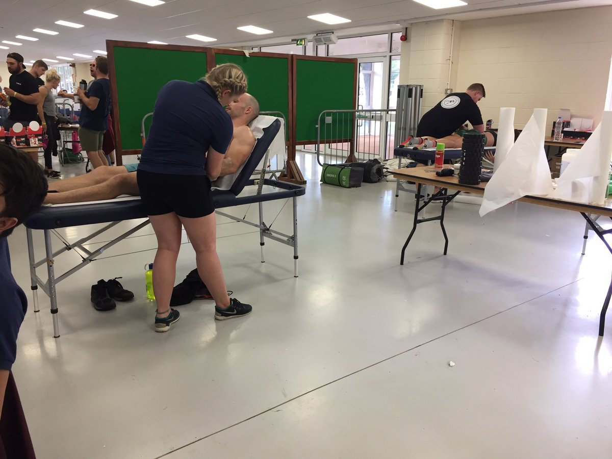 BeccaaCox's tweet photo. Busy day at @wildwestfitness crossfit event with @ProPerformRehab delivering top quality massage 💆 💪 🏃 https://t.co/QrQvfneGJU