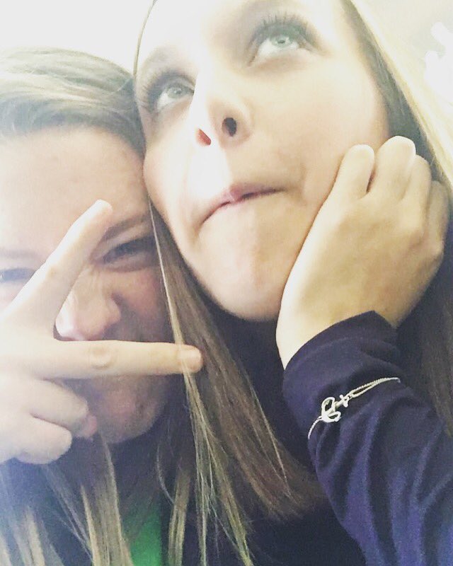 LydiaJoy22's tweet photo. happy b-day bff 🎊🎁🎉 part 2 https://t.co/lMteZLyIO5