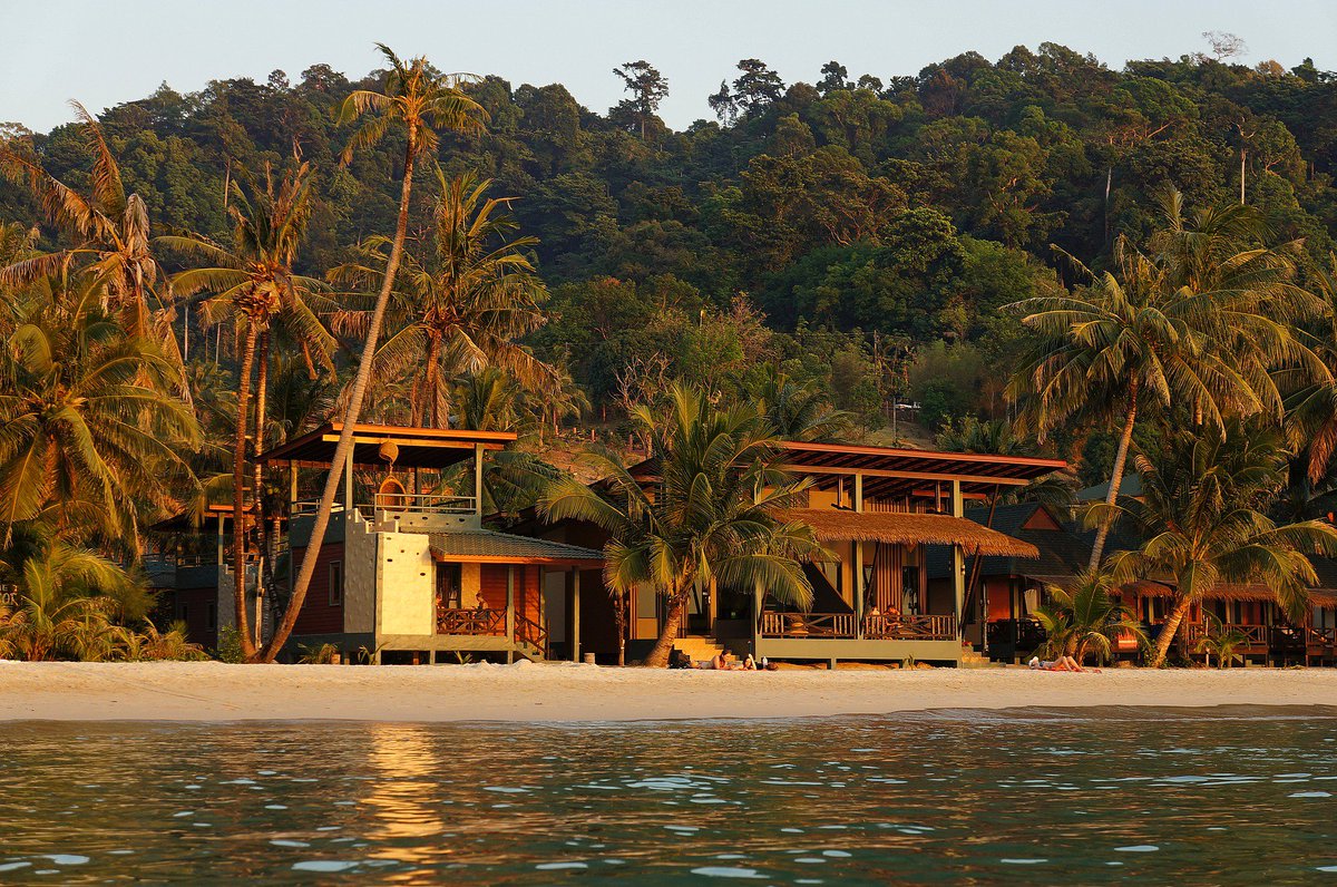 Tripeasel_'s tweet photo. Sun-drenched beaches &amp; luxurious private villas of Thailand all at an affordable price. Just visit #tripeasel to plan your trip to paradise https://t.co/vbmJmrRjTU