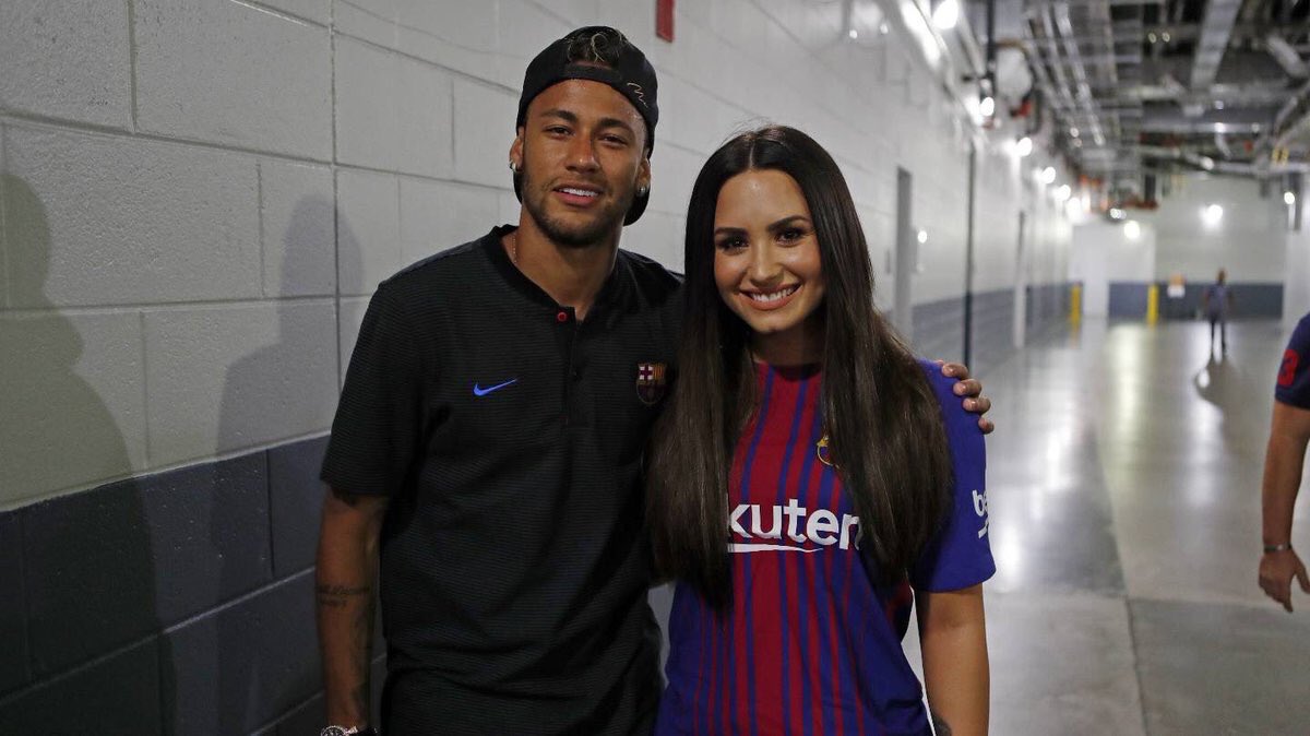 br_dadepressao's tweet photo. Menino Ney ta voando! https://t.co/bDfy1g6xu5