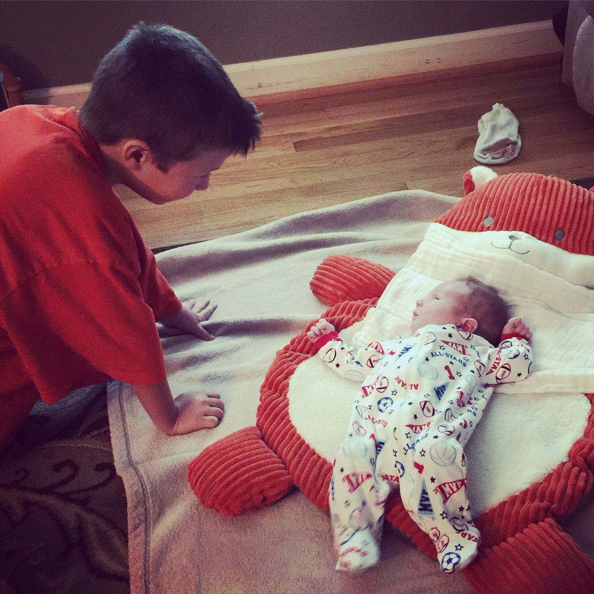 Tadpolec8's tweet photo. Morning conversation #Eadvice https://t.co/QpequHHyvC