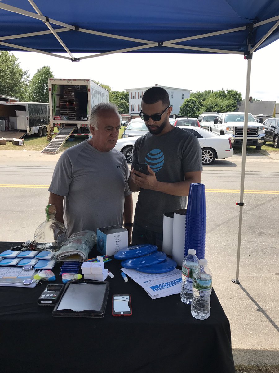 CranstonTeam's tweet photo. Artenio and Masiel at our 1st #winlocalevent #StMarysFeast #Cranston @jackmoan @pnixnix @CranstonTeam https://t.co/ZuVVRIlBTn