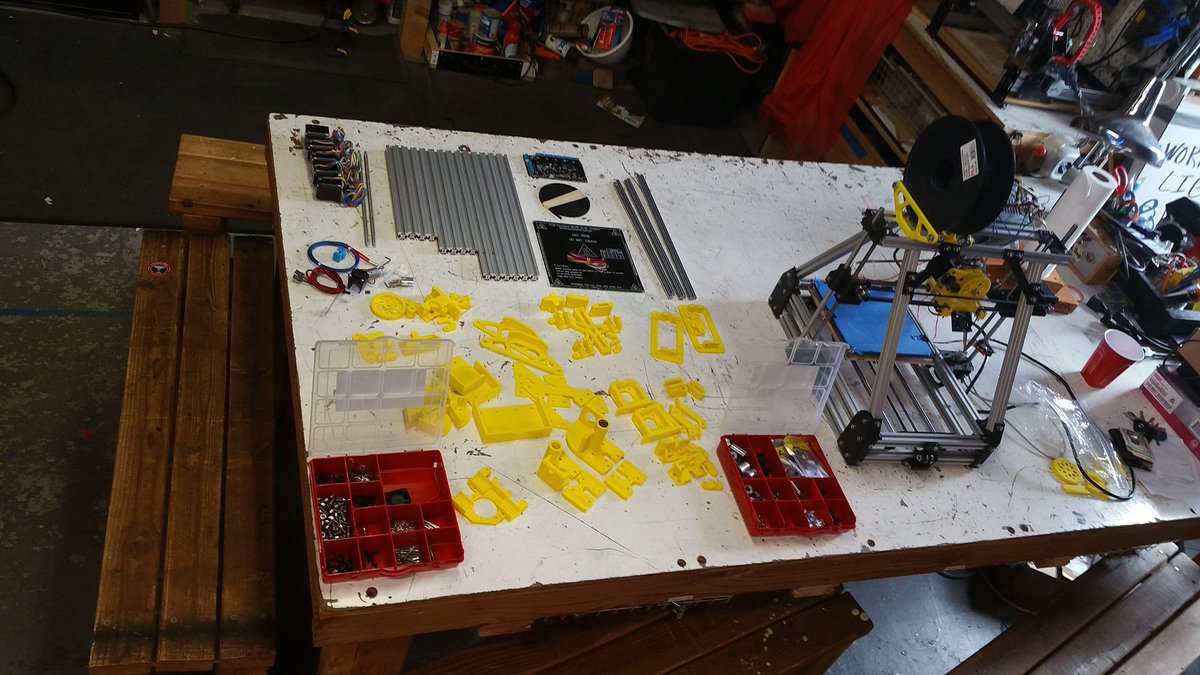TMakerbar's tweet photo. #3Dprinting #3dprinters #printallthethings #makerbar #Hackerspace #mendalmax #makerbarmax #buildyourown #staytuned #3D_Printing_Fun https://t.co/8uJVBd0oCF