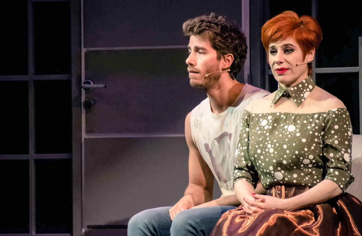 Cuando te recuerdan que hoy a las 20h es la penúltima función de <a href="/LoprohibidoOK/">Loprohibido</a> ... #ByeByeRoly 🍎🚫