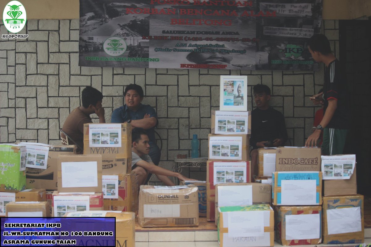 IKPB_Bdg's tweet photo. #IKPBRESPONSIF
21/7/17 IKPB KIRIMKAN BARANG BANTUAN KORBAN BANJIR KE PULAU BELITONG 
MELALUI #POSPEDULI https://t.co/4wwVz3fDhX
