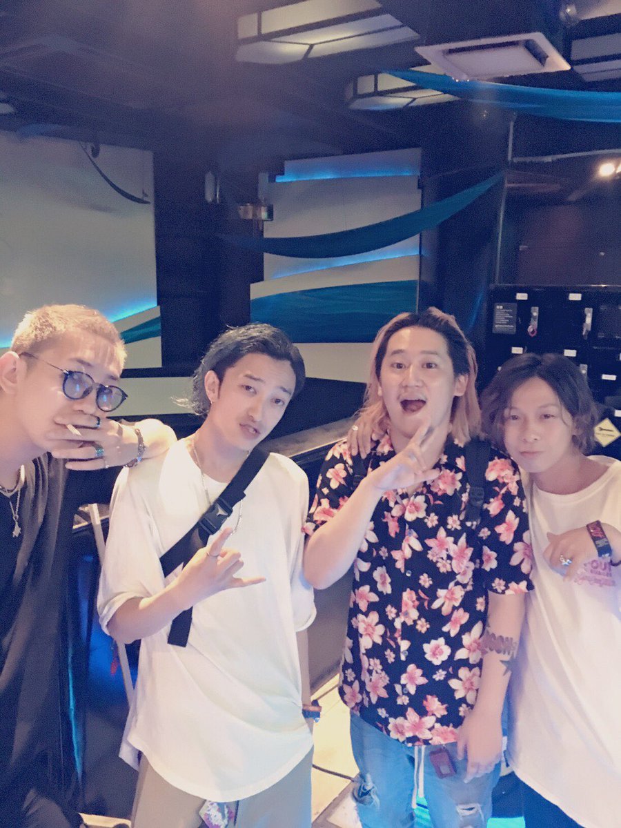 0_garikuson's tweet photo. #サンクラ 3周年お疲れ様でしたー!
#ノアピ おめでとー!!
ダンサーとしては抜けたけど、Feat.で呼んでくれたりこーやって変わらず絡めるのは嬉しいですね!
久々に会う人ばっかで楽しかったなw
ありがとうございましたー!
#BCC№ #NPDZ #終わらない https://t.co/m4MqkdLvCf