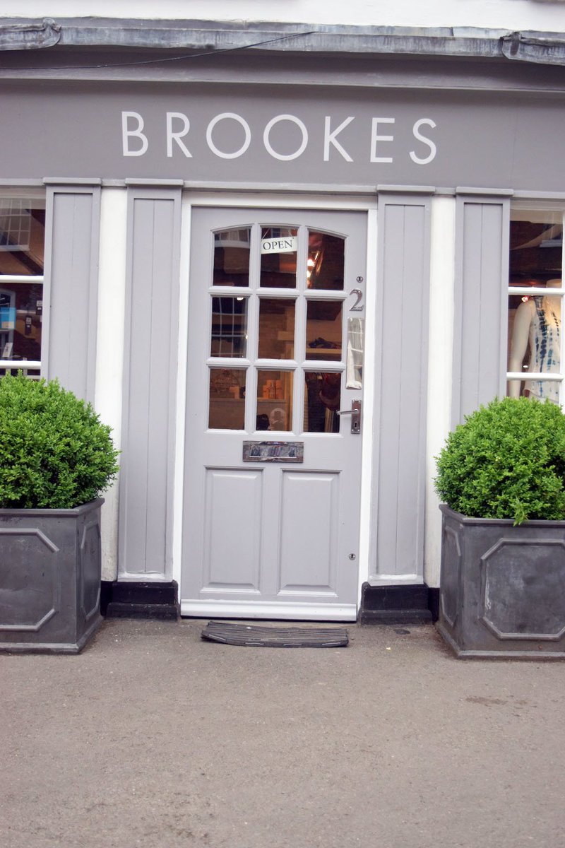 #brookesclothing provides a balance for women whatever their lifestyles. We have stylish outﬁts for everyday, the school run &amp; weekend wear.