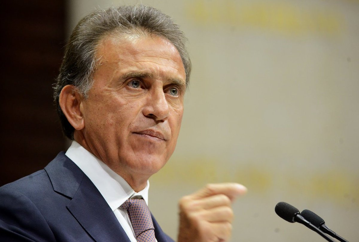 xeunoticias's tweet photo. Estaré pendiente de que PGR me cite para declarar contra Duarte: Yunes Linares
https://t.co/kDpk84inX7 #Veracruz https://t.co/JhhD5f00kc