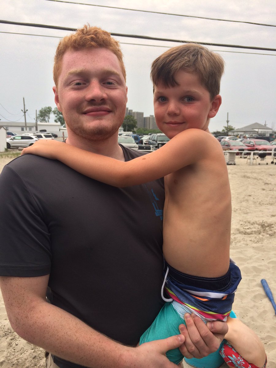 prdutcher's tweet photo. Alittle time to recharge the soul a la playa before this week begins. #familytimeisthebest #sandbetweenthetoes https://t.co/YONIb5iGgc