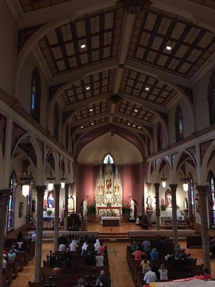 NoOrdinaryCoinc's tweet image. After my son passed in 2004, Father Kevin Lutz dedicated this beautiful altar to my son.  #Child #LossofChild #Catholic #grief #Bereavement
