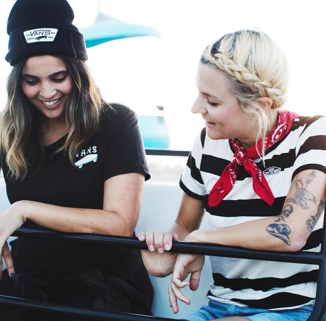 Por esa amiga que nunca te falla. 📷 <a href="/CelinaKenyon/">Celina Kenyon</a>