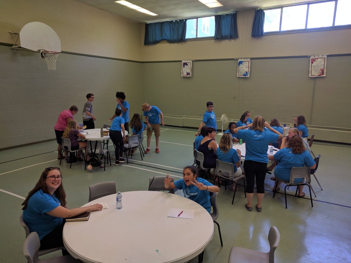 Hyperhiltz's tweet photo. Lunch is a wrap! But we we actually had sandwiches. https://t.co/6BR63ILgG2
