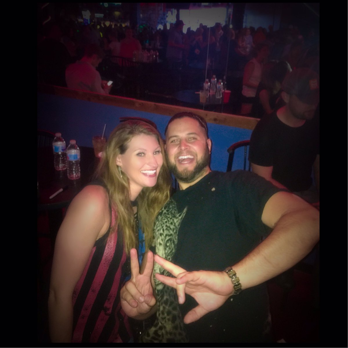 Kelli_Drane's tweet photo. FINALLY got to meet this great guy Friday night! @filmoremusic you put on an AMAZING show! Thanks for being so sweet 😉 Please come back soon https://t.co/Wg9Qam575f
