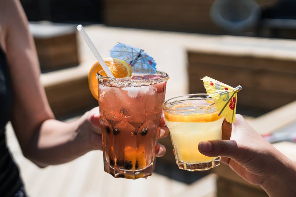Gemsiejewelry's tweet photo. Sunday Fun-day anyone? 

#gemsie #jewelry #cheers #drinks #sunday #love #sun #summer #June #july #august https://t.co/5IP6XFBYKQ