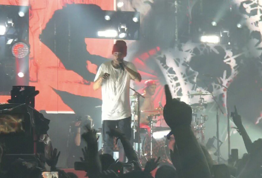 Cookrn16's tweet photo. Took these at #TDCExpress last month! Summer off to a great start! #twentyonepilots @topupdating #tourdecolumbus @cliquecircle https://t.co/z6wixEFwdi