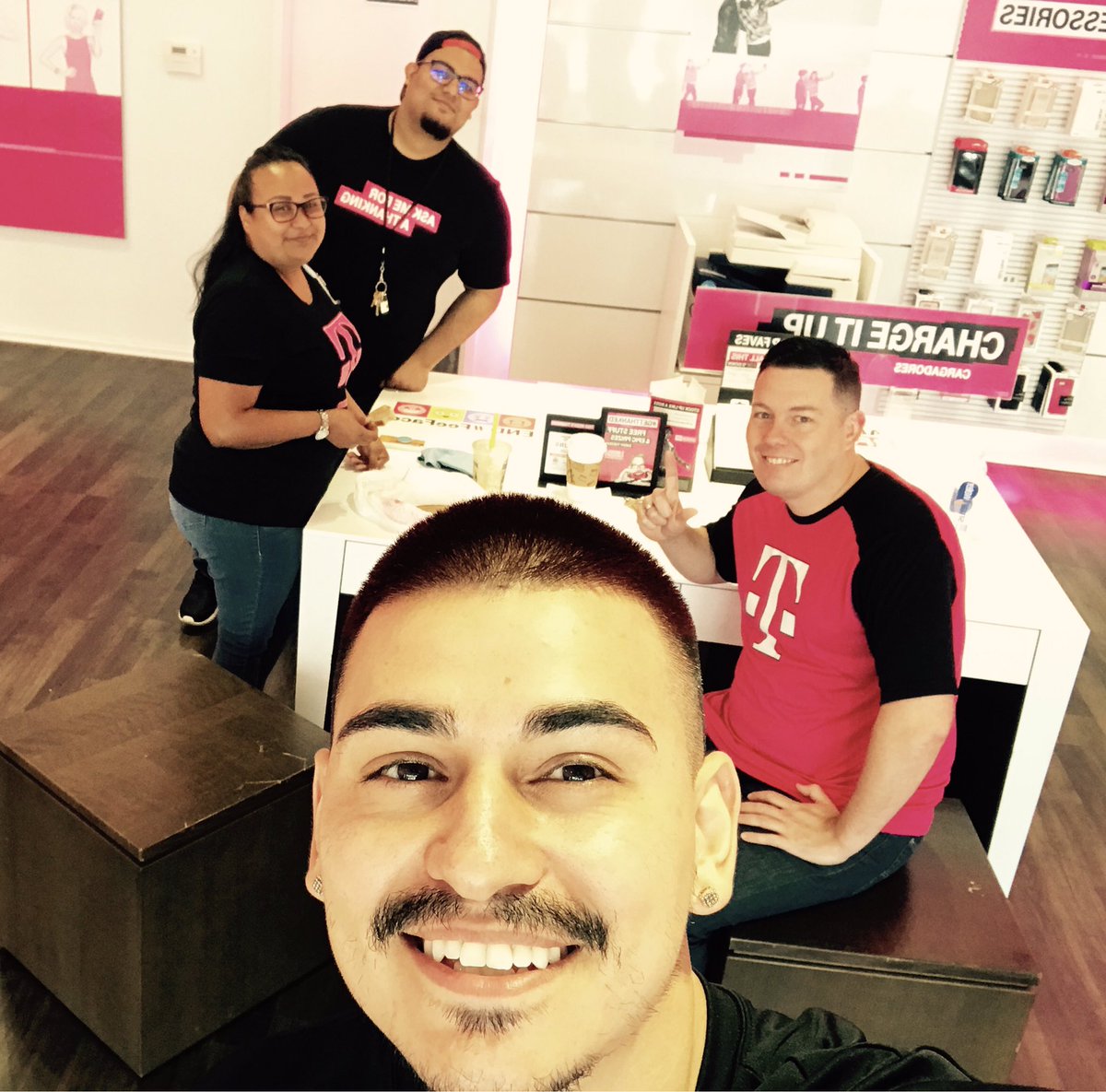 @Work Workshop with Team Knox! Thanks for having me! @jstn692 @clynnsouthdfw #InvestInYourTeam #NorthTexas #OneTeam