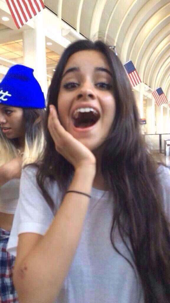 latinamiIa's tweet photo. #CamilaIsOurPrincess this smile https://t.co/pjcCjx7IOa