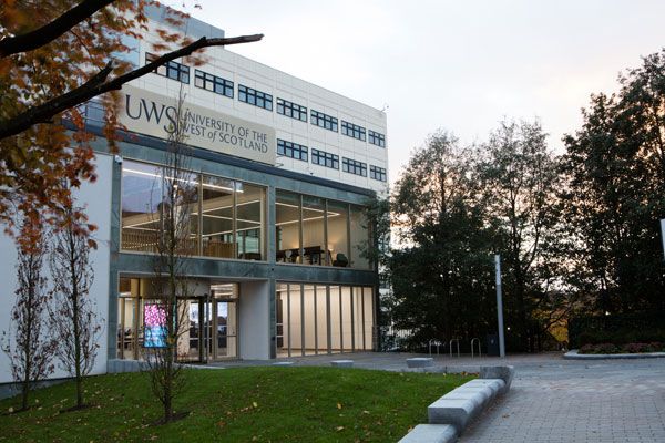 FuturePaisley's tweet photo. Did you know @UniWestScotland offers Scotland’s only Masters course in songwriting and performance? https://t.co/D4IScNWFh6 https://t.co/vPb3jBnvVM