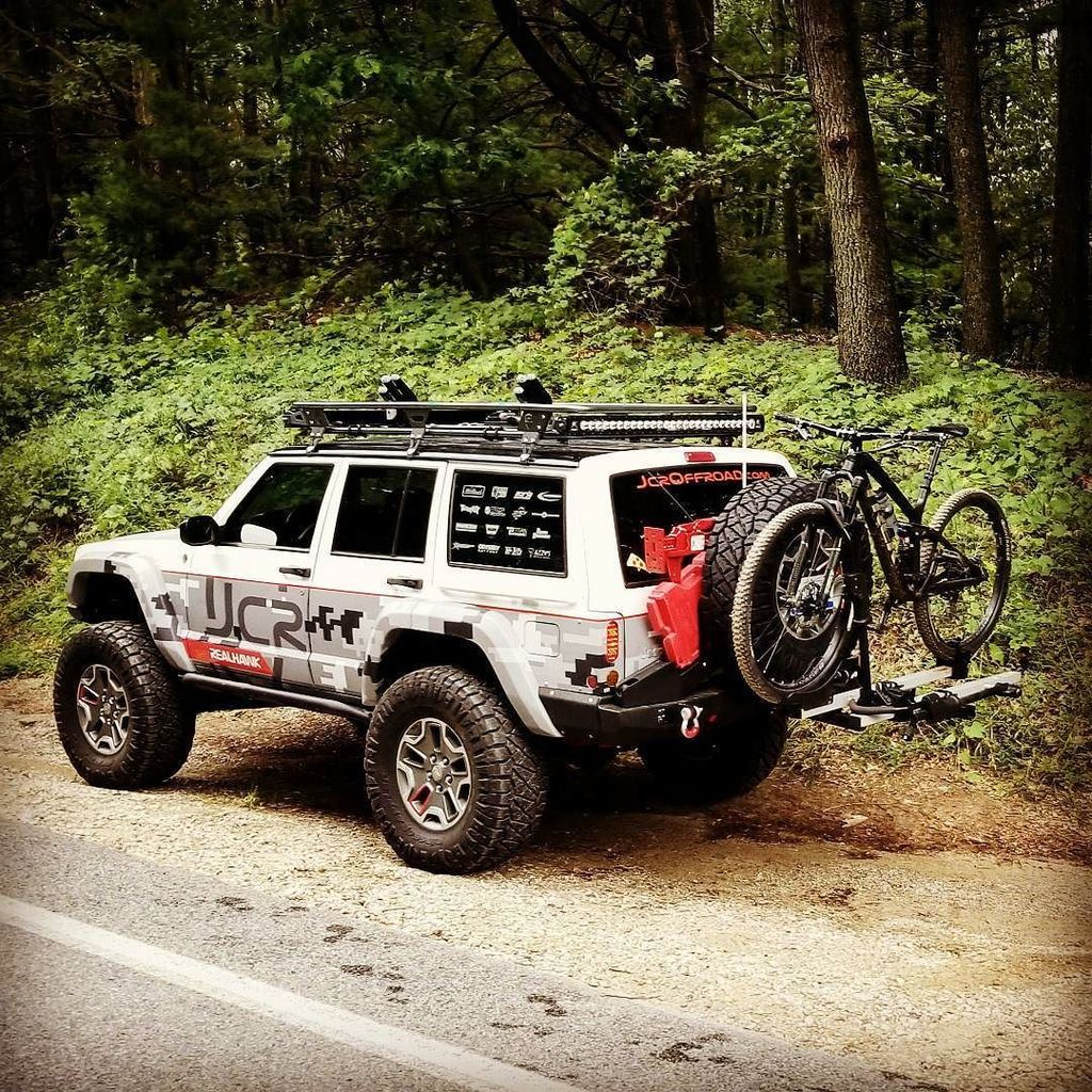 JcrOffroad's tweet photo. Another #RealHawk 📸 from yesterday 🍕🔥 #BuiltForWhatever https://t.co/gKa7eEtQ3B https://t.co/VVRJeDbq1J