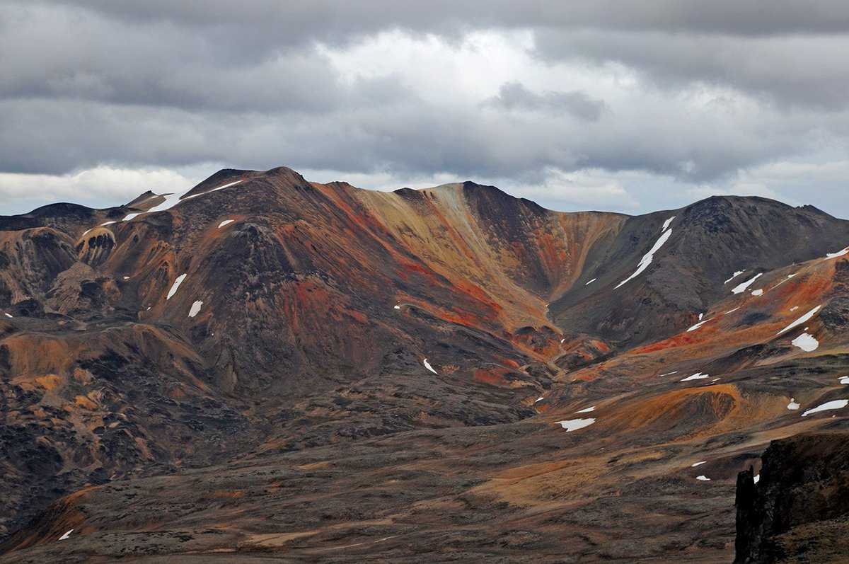 lava_ice's tweet photo. more prep for #britishcolumbia #fieldwork #spectrumrange #britishcolumbia #rhyolite @NatureCanada @CanGeo https://t.co/Se41IJe3xt