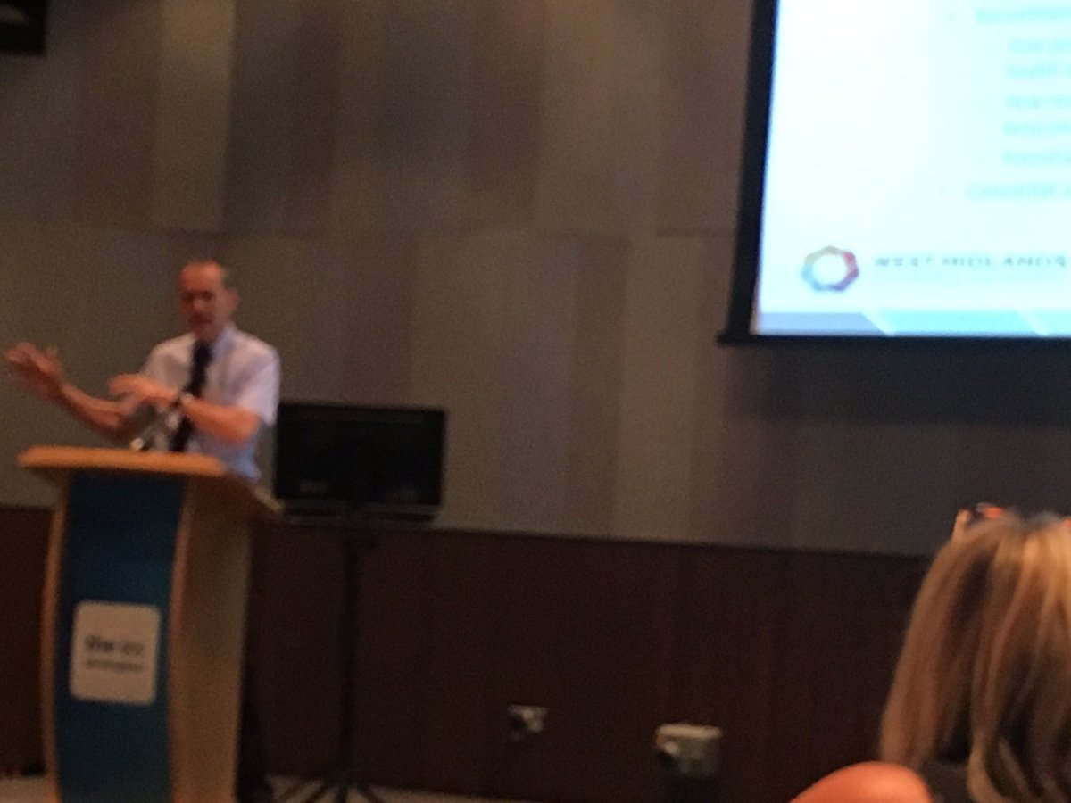 BrendanYoung3's tweet photo. Met/heard Sean Russell Gr8 talk with Heart &amp; Head about #MentalHealth work &amp; #SuicidePrevention @theQCommunity West Mids #QWMids @wmahsn https://t.co/RU5OwKeVSv