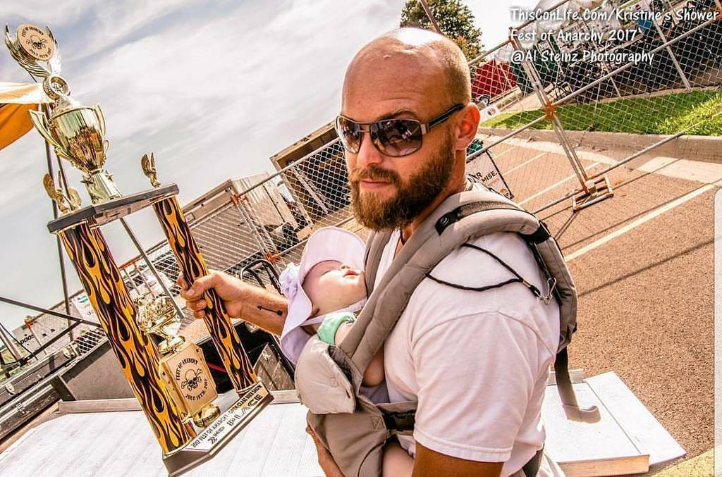 LILLEbaby's tweet photo. I think we need a #SleepydustSunday trophy!
Photo cred 📷: @lenaridley
#LILLEbaby #LILLElove #babywearing #babywe… https://t.co/CwVbvIv2sU https://t.co/vtIu7Wub11