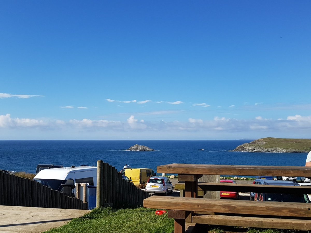 Vickiepickle25's tweet photo. With views like this, who needs to go abroad #Cornwall #staycation #2weeksofbliss https://t.co/R7rS5ypQpW