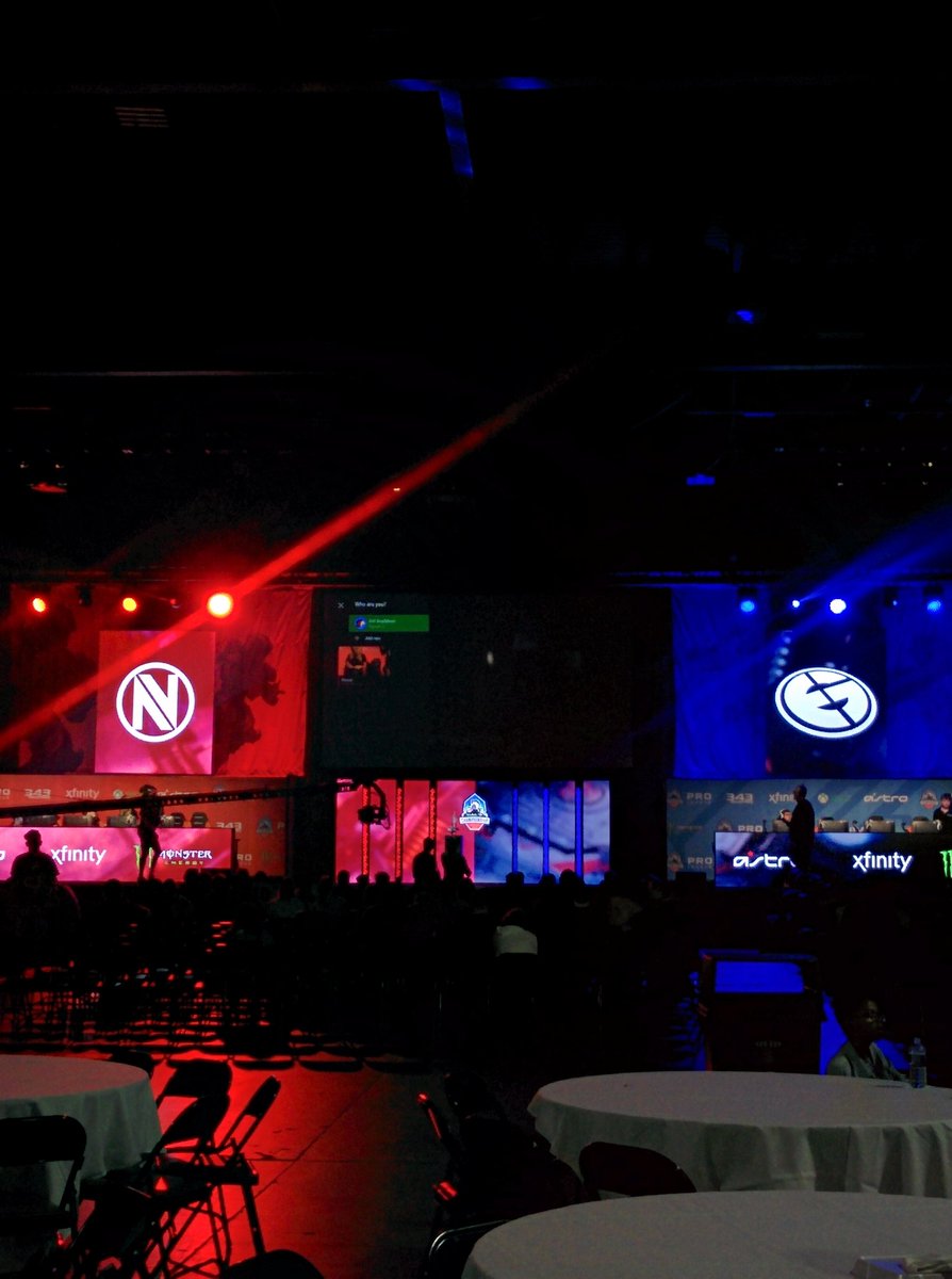 SupaMillz's tweet photo. Looks like we upgraded boys! @HCS @ESLHalo #besteventyet #DHATL17 https://t.co/IflXN17sjX
