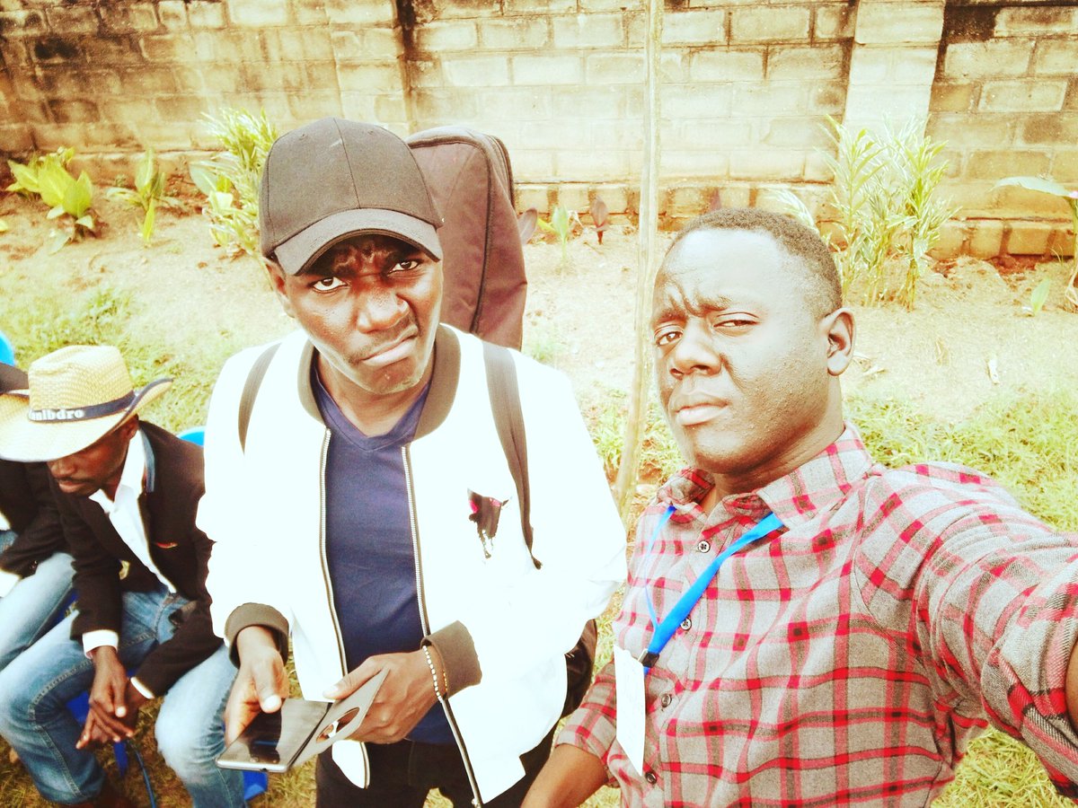 DrakeStephClay's tweet photo. Been a long day trying to fundraise for  
#SaveKayla thanks my brother @kennethmugabi for the support. https://t.co/0BXzdg7A7H