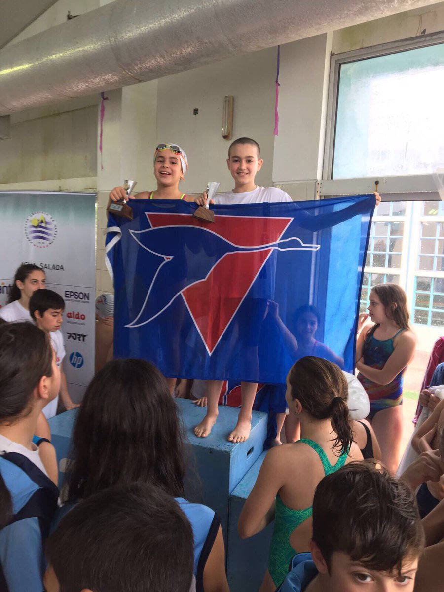 BiguaOnline's tweet photo. Mientras @santisaintt @ineremer y 
@bochamelconian 🏊🏼 en 🇭🇺... 
🔵🔴🏆 Campeón federal c 06/07
Mejor 🏊🏼‍♀️ J. Moraes
Mejor 🏊🏼 J.I. SaintUpery https://t.co/p0r0Xn8AIb