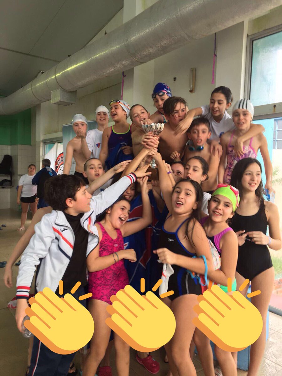 BiguaOnline's tweet photo. Mientras @santisaintt @ineremer y 
@bochamelconian 🏊🏼 en 🇭🇺... 
🔵🔴🏆 Campeón federal c 06/07
Mejor 🏊🏼‍♀️ J. Moraes
Mejor 🏊🏼 J.I. SaintUpery https://t.co/p0r0Xn8AIb