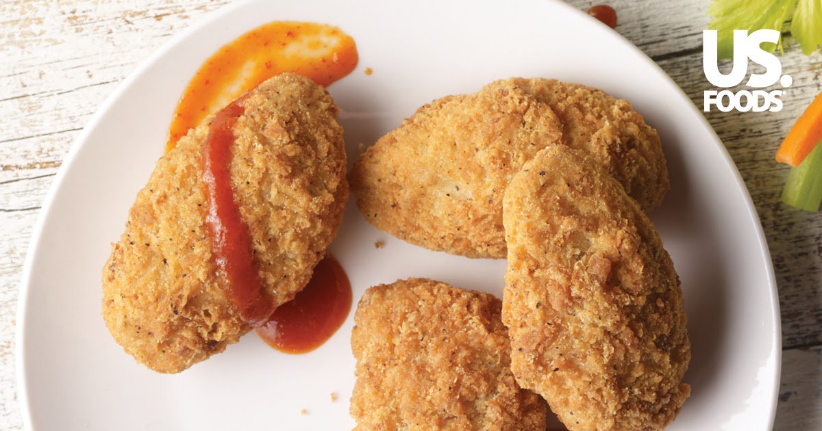 USFoods's tweet photo. #ServerTip: 41% of diners want to try alternative proteins. Suggest Meatless Wings & make more tips! Learn how here: https://t.co/CFK5UG2kDQ https://t.co/as1L1OW2ep