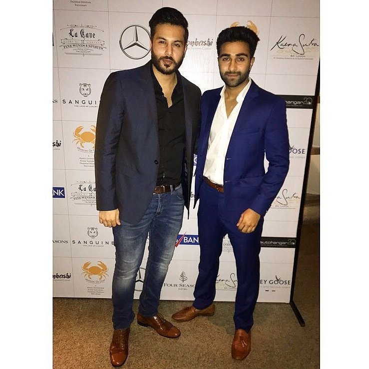 AadarJain's tweet photo. Congratulations to my oldest friend @RaajSanghvi! Thank you for having me, great food! @sanguinetweets https://t.co/Y6xQk2l8s5