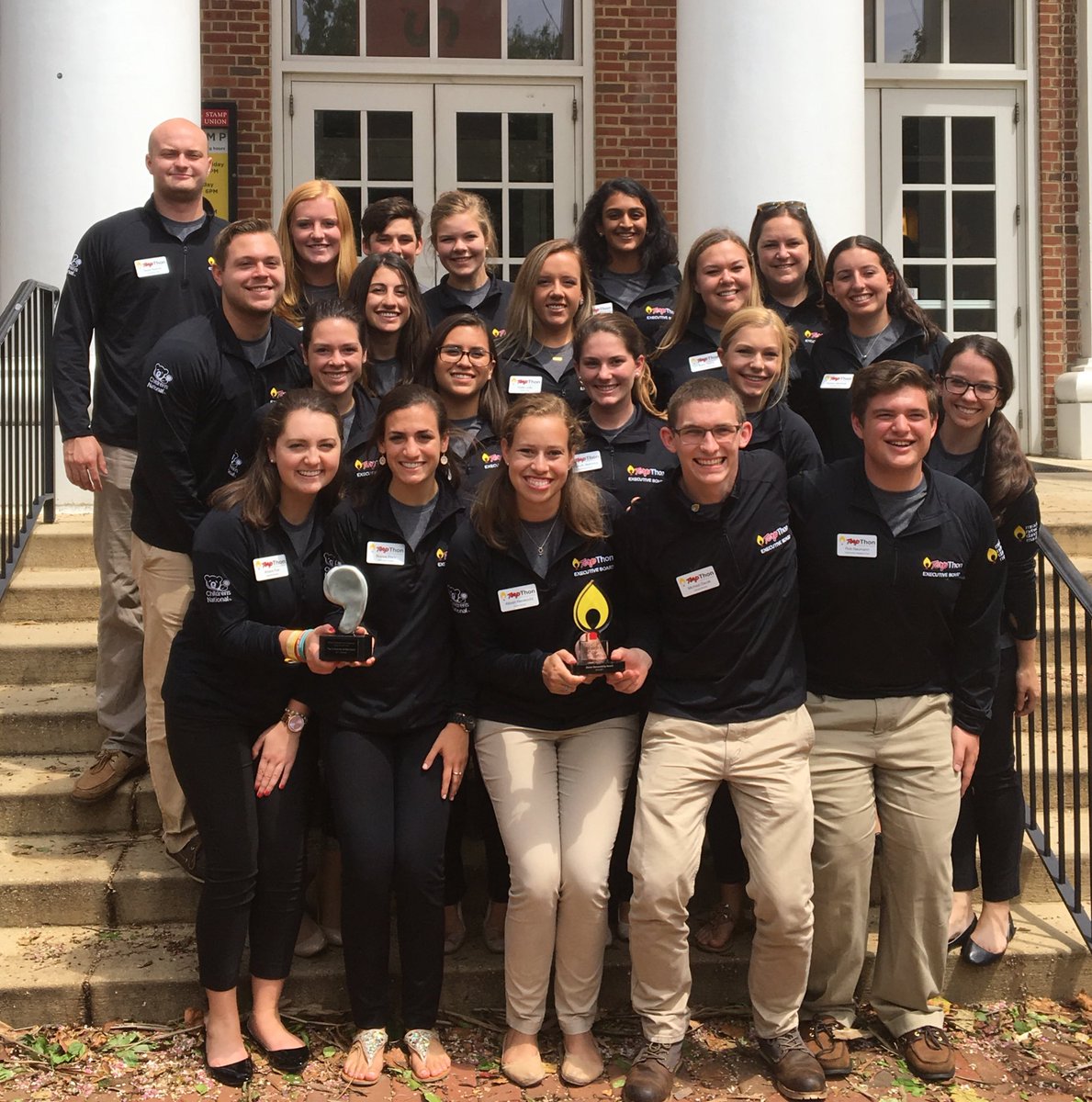 Terp_Thon's tweet photo. And that's a wrap! We had an awesome time at #DMLC2017, we can't wait to take what we learned and make Terp Thon even better! https://t.co/dBxGD2rdQ7