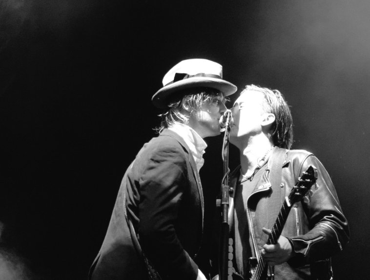 libertines's tweet photo. Love to all you beauties in Sheffield. @tramlines was a bloody privilege x https://t.co/fF0PnbfQfH