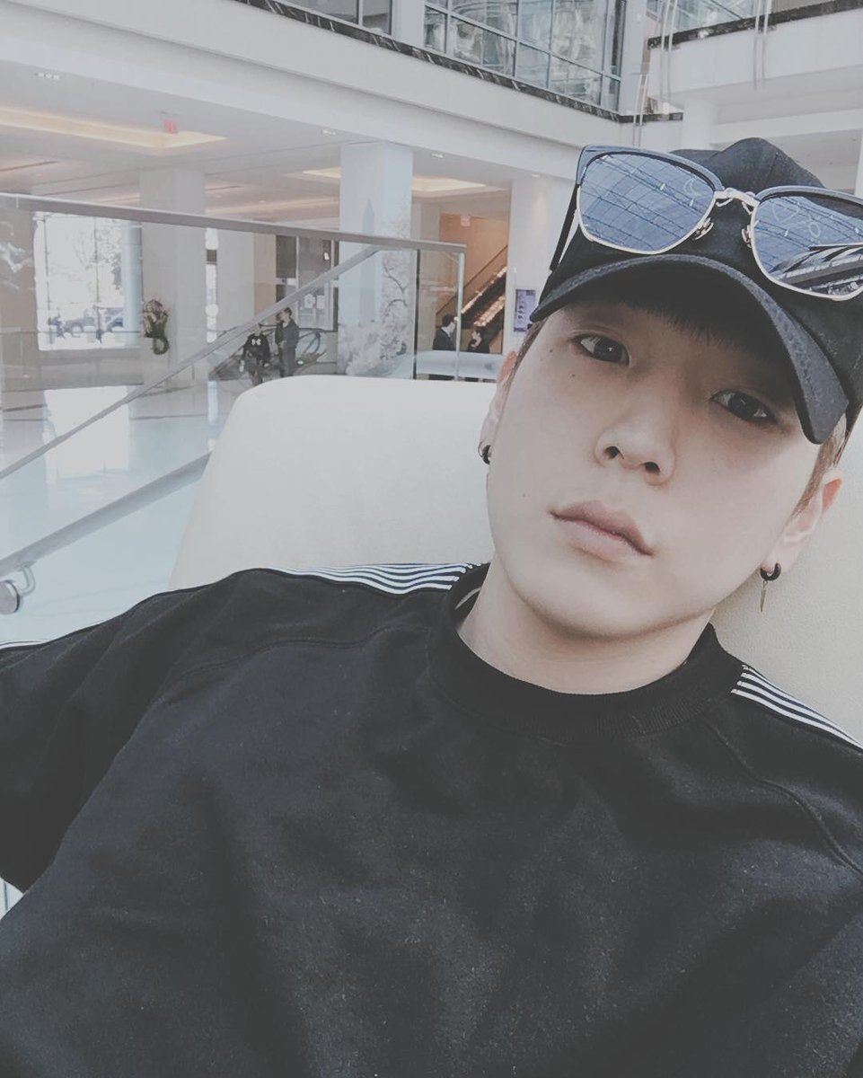dianapinee's tweet photo. #사랑해요김힘찬
#HimchanIsPerfect #HimchanIsBeautiful
#foreverwithyou 
Love you @BAP_Himchan ❣ https://t.co/kjMjo6Ghxp