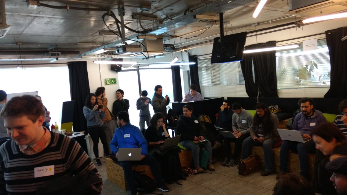 davidlaym's tweet photo. Con el equipo obtuvimos tercer lugar en el hackatón de #datosypartidos! Excelente experiencia! Gracias @ciudadanoi y @datacampfire https://t.co/Rj33CVw2ew