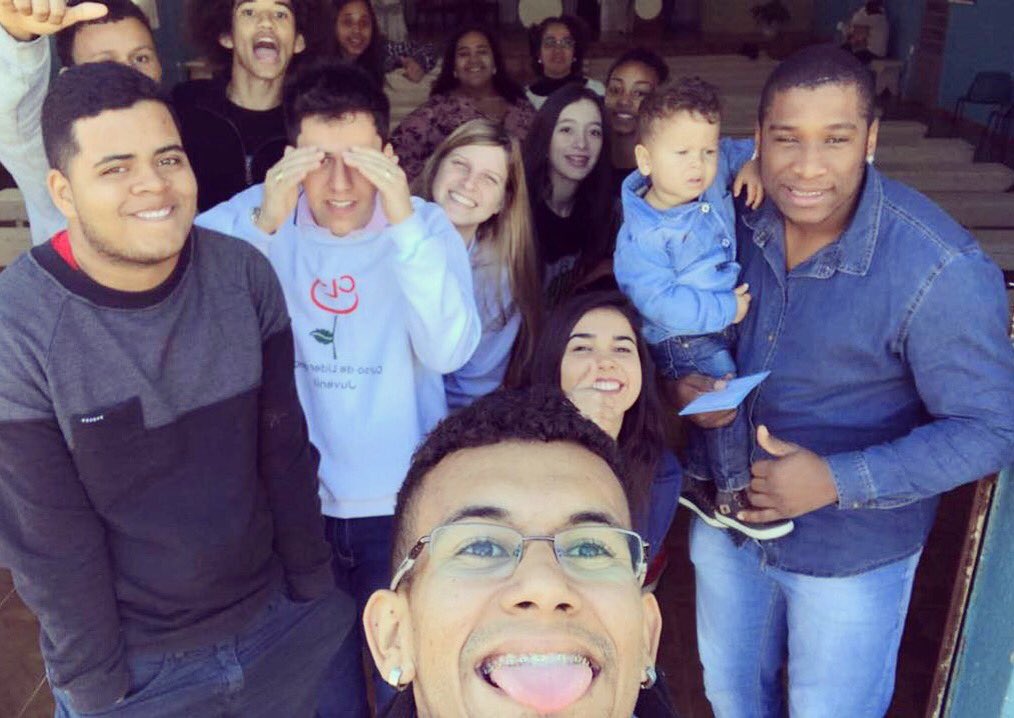 DCamilaa's tweet photo. Deus me manda cada vez mais anjos pra me mostrar o caminho a seguir. ❤️ #roloumissadogrupo #JUPF💚 https://t.co/TDDqCF59RZ