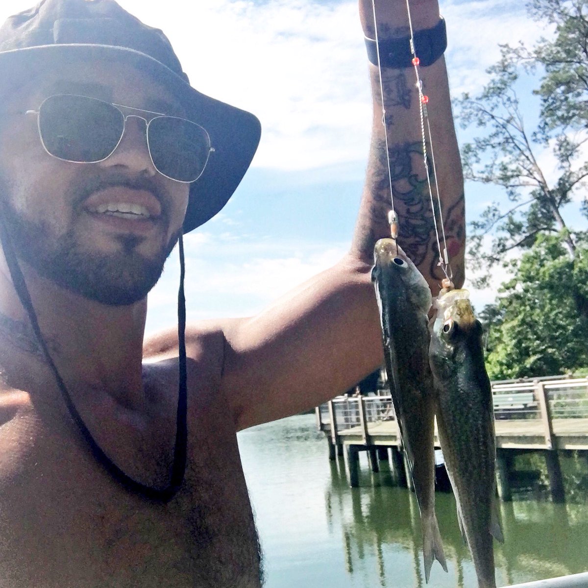 Kaveman268's tweet photo. #SilverPerch #FishFreak #Fishing #Fish #GoneFishing🎣 2 At The Same Time https://t.co/bWQ4ZHXER6