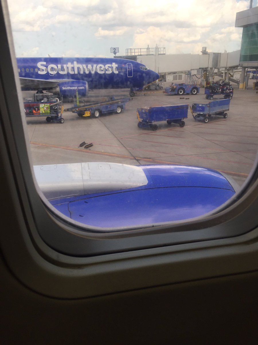 jasonfennell's tweet photo. Ayer, this view was MCO-DAL. #vacation Now it's DAL-SAT #edmentum #familyprovider https://t.co/gixBmb1AVJ