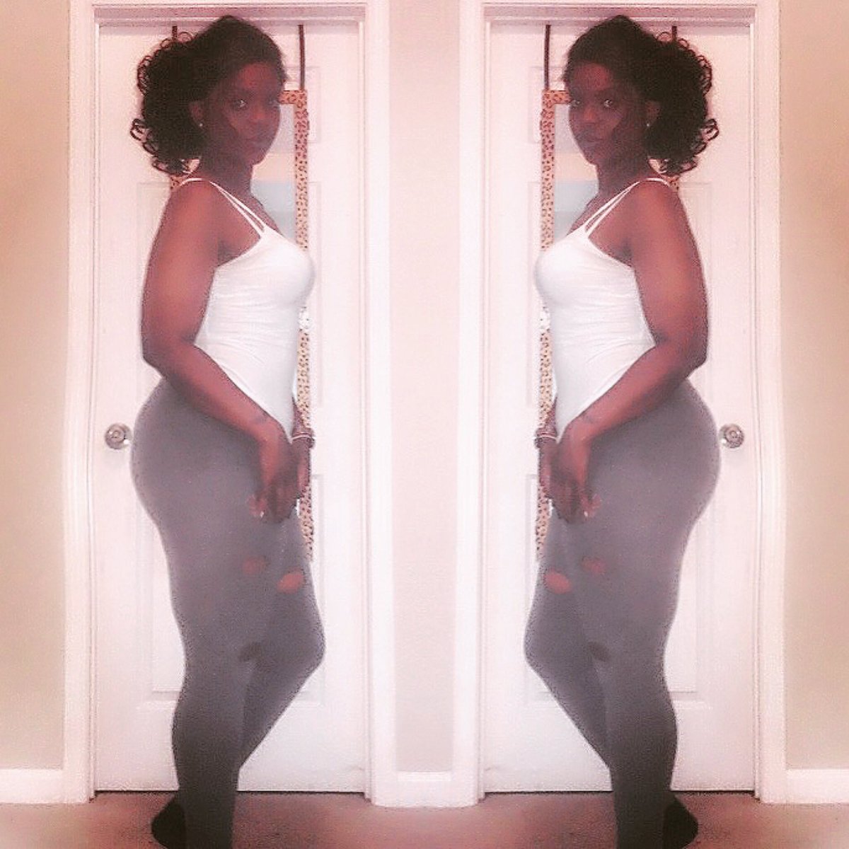__PrincessRoyal's tweet photo. #shortfemtwitter or #tallfemtwitter ? 5'6 https://t.co/dmw4i9tu1y