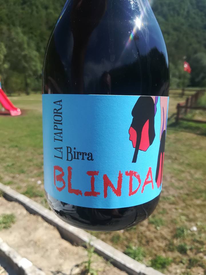 GimboTognazzi's tweet photo. Ce l'abbiamo fatta! -BLINDA- la prima Birra-Vino al mondo, da questa sera disponibile al Casale della Mandria. È stupefacente bere un sogno. https://t.co/rhNvQHyTb7