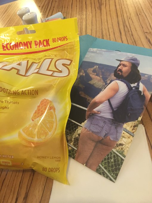 1 pic. I gave my badge to @Khrupt_Ink but he gave me Halls & the most perfect card! https://t.co/GDq