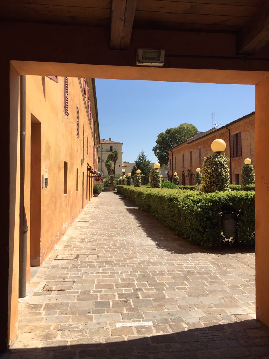 Stakanova85's tweet photo. Vacanze nelle #Marche, visita a #Jesi, città di Federico di Svevia. #travelblogger  #travelexperience @JesiCultura @MarcheTourism https://t.co/KdOo0jk6yQ