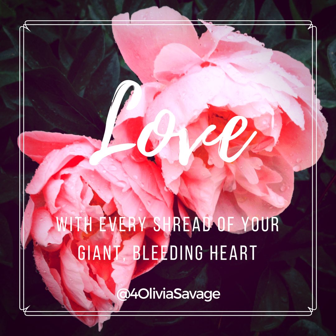 4OliviaSavage's tweet photo. Throw a little Sunday #love your way 😘 https://t.co/BhVU1Z9fuH