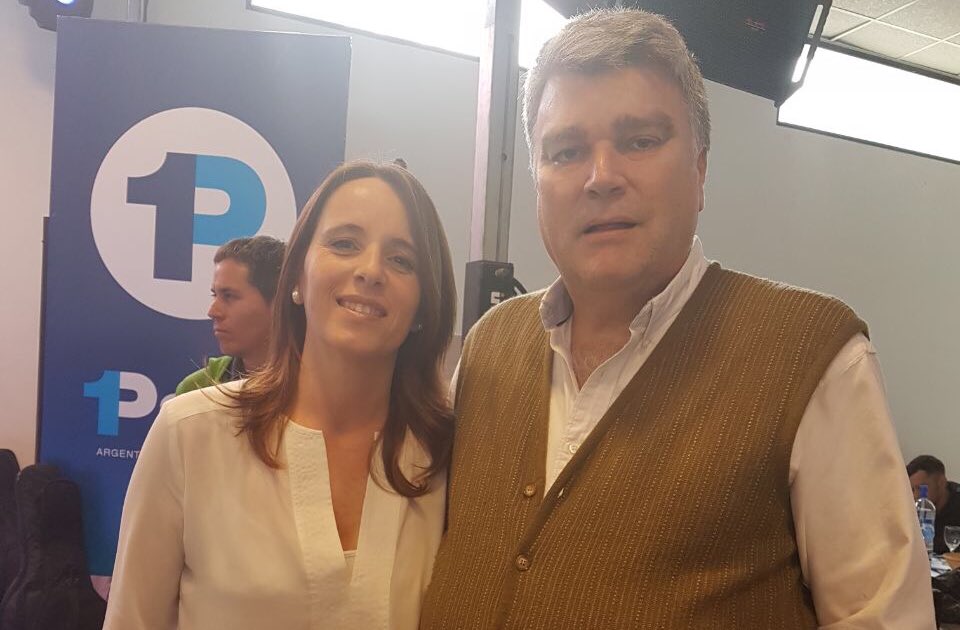 marceloosodiaz's tweet photo. En Junin con @marianlopezGEN, nuestra candidata a Senadora Provincial por la 4ta Sección https://t.co/EpjMTCrJ0F