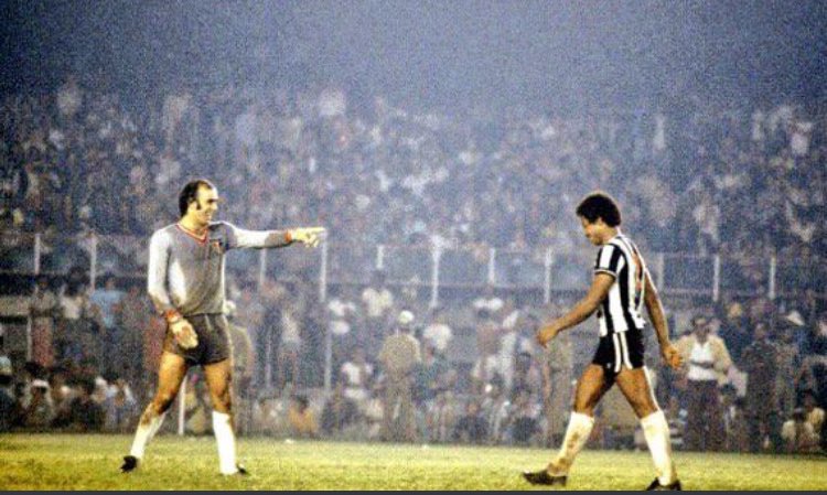 munnjrs's tweet photo. Gigante, Waldir Muito obrigado. Descanse em paz, amigo. O futebol e o mundo perdem mais um grande. #WaldirPeres #RIPWP https://t.co/3mSqMs2Twa